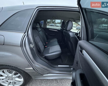 Сірий Мерседес Б-клас, об'ємом двигуна 1.7 л та пробігом 205 тис. км за 9100 $, фото 51 на Automoto.ua