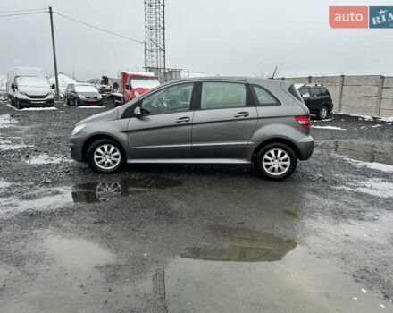 Серый Мерседес Б-класс, объемом двигателя 1.7 л и пробегом 219 тыс. км за 8250 $, фото 11 на Automoto.ua