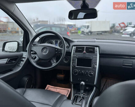 Серый Мерседес Б-класс, объемом двигателя 1.7 л и пробегом 219 тыс. км за 8250 $, фото 24 на Automoto.ua