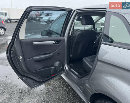 Серый Мерседес Б-класс, объемом двигателя 1.7 л и пробегом 219 тыс. км за 8250 $, фото 20 на Automoto.ua