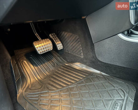 Сірий Мерседес Б-клас, об'ємом двигуна 1.7 л та пробігом 205 тис. км за 9100 $, фото 41 на Automoto.ua