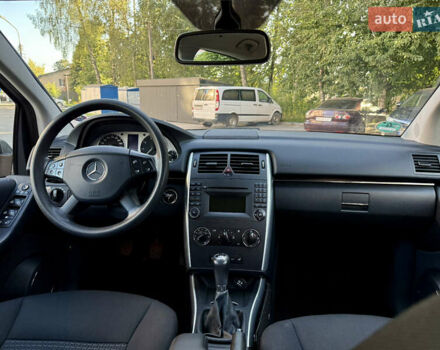 Мерседес Б-класс 2009 в Тернополе на Automoto.ua Серый Мерседес Б-класс, объемом двигателя 1.7 л и пробегом 196 тыс. км за 6800 $, фото 35 на Automoto.ua