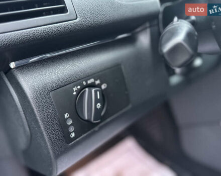 Серый Мерседес Б-класс, объемом двигателя 1.7 л и пробегом 219 тыс. км за 8250 $, фото 18 на Automoto.ua