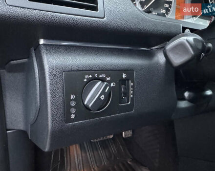 Сірий Мерседес Б-клас, об'ємом двигуна 1.7 л та пробігом 205 тис. км за 9100 $, фото 26 на Automoto.ua