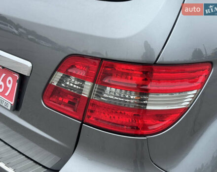 Сірий Мерседес Б-клас, об'ємом двигуна 1.7 л та пробігом 205 тис. км за 9100 $, фото 23 на Automoto.ua