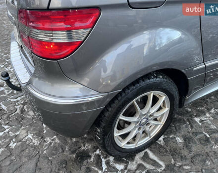 Серый Мерседес Б-класс, объемом двигателя 2 л и пробегом 200 тыс. км за 7900 $, фото 7 на Automoto.ua