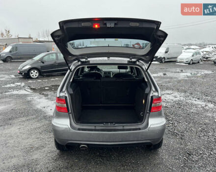 Серый Мерседес Б-класс, объемом двигателя 1.7 л и пробегом 219 тыс. км за 8250 $, фото 6 на Automoto.ua