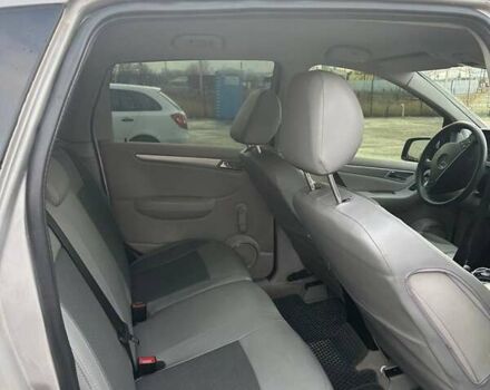 Серый Мерседес Б-класс, объемом двигателя 2 л и пробегом 235 тыс. км за 5500 $, фото 6 на Automoto.ua