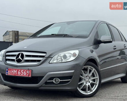 Сірий Мерседес Б-клас, об'ємом двигуна 1.7 л та пробігом 205 тис. км за 9100 $, фото 1 на Automoto.ua