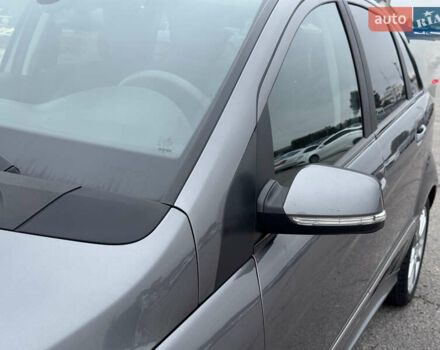 Сірий Мерседес Б-клас, об'ємом двигуна 1.7 л та пробігом 205 тис. км за 9100 $, фото 18 на Automoto.ua