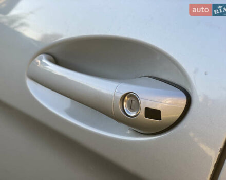 Серый Мерседес Б-класс, объемом двигателя 1.5 л и пробегом 133 тыс. км за 7000 $, фото 14 на Automoto.ua