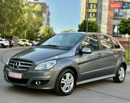 Мерседес Б-класс 2009 в Тернополе на Automoto.ua Серый Мерседес Б-класс, объемом двигателя 1.7 л и пробегом 196 тыс. км за 6800 $, фото 5 на Automoto.ua