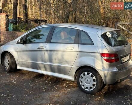 Сірий Мерседес Б-клас, об'ємом двигуна 1.7 л та пробігом 77 тис. км за 6000 $, фото 4 на Automoto.ua