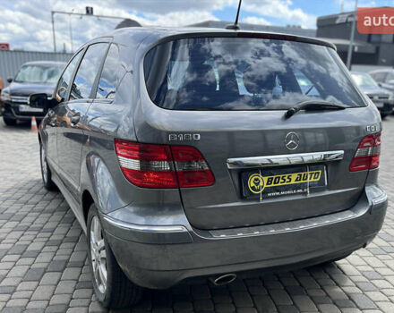 Сірий Мерседес Б-клас, об'ємом двигуна 1.99 л та пробігом 225 тис. км за 8800 $, фото 4 на Automoto.ua