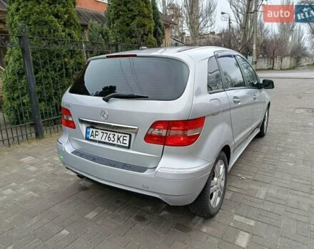 Сірий Мерседес Б-клас, об'ємом двигуна 1.7 л та пробігом 79 тис. км за 8600 $, фото 4 на Automoto.ua