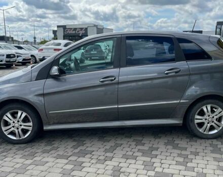 Серый Мерседес Б-класс, объемом двигателя 2 л и пробегом 225 тыс. км за 8800 $, фото 3 на Automoto.ua