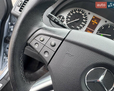 Серый Мерседес Б-класс, объемом двигателя 1.7 л и пробегом 119 тыс. км за 8900 $, фото 33 на Automoto.ua