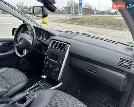 Сірий Мерседес Б-клас, об'ємом двигуна 1.99 л та пробігом 220 тис. км за 8700 $, фото 16 на Automoto.ua