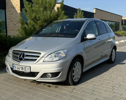 Сірий Мерседес Б-клас, об'ємом двигуна 2 л та пробігом 401 тис. км за 7400 $, фото 2 на Automoto.ua