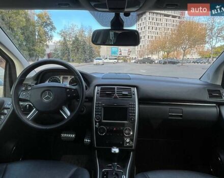Сірий Мерседес Б-клас, об'ємом двигуна 1.99 л та пробігом 155 тис. км за 7200 $, фото 14 на Automoto.ua