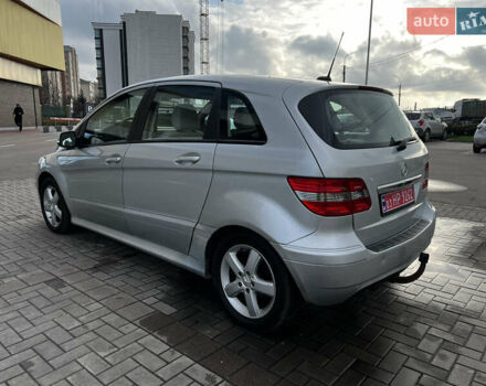 Серый Мерседес Б-класс, объемом двигателя 1.7 л и пробегом 139 тыс. км за 6990 $, фото 5 на Automoto.ua