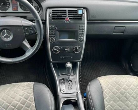 Серый Мерседес Б-класс, объемом двигателя 2 л и пробегом 225 тыс. км за 8800 $, фото 13 на Automoto.ua