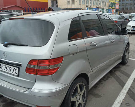 Мерседес Б-класс 2010 в Киеве на Automoto.ua Серый Мерседес Б-класс, объемом двигателя 1.7 л и пробегом 170 тыс. км за 7500 $, фото 3 на Automoto.ua