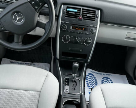 Серый Мерседес Б-класс, объемом двигателя 1.7 л и пробегом 139 тыс. км за 6990 $, фото 11 на Automoto.ua