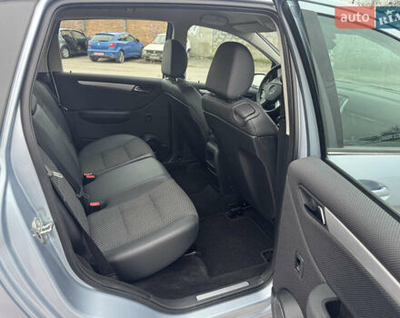 Серый Мерседес Б-класс, объемом двигателя 1.7 л и пробегом 119 тыс. км за 8900 $, фото 51 на Automoto.ua