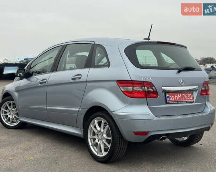 Серый Мерседес Б-класс, объемом двигателя 1.7 л и пробегом 119 тыс. км за 8900 $, фото 6 на Automoto.ua