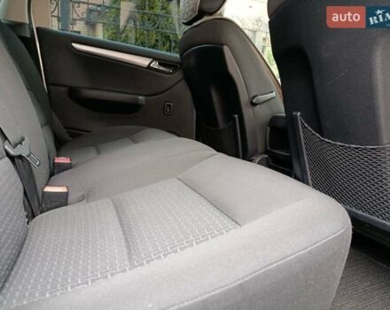 Сірий Мерседес Б-клас, об'ємом двигуна 1.7 л та пробігом 79 тис. км за 8600 $, фото 13 на Automoto.ua