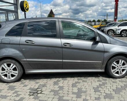 Серый Мерседес Б-класс, объемом двигателя 2 л и пробегом 225 тыс. км за 8800 $, фото 7 на Automoto.ua