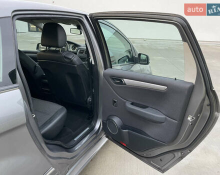 Сірий Мерседес Б-клас, об'ємом двигуна 1.7 л та пробігом 195 тис. км за 8300 $, фото 24 на Automoto.ua