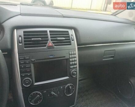 Серый Мерседес Б-класс, объемом двигателя 1.7 л и пробегом 84 тыс. км за 7900 $, фото 17 на Automoto.ua