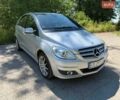 Сірий Мерседес Б-клас, об'ємом двигуна 2 л та пробігом 190 тис. км за 7800 $, фото 1 на Automoto.ua