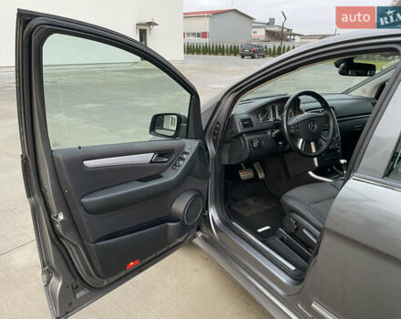 Сірий Мерседес Б-клас, об'ємом двигуна 1.7 л та пробігом 195 тис. км за 8300 $, фото 12 на Automoto.ua