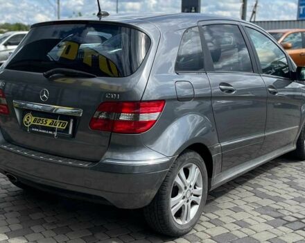 Серый Мерседес Б-класс, объемом двигателя 2 л и пробегом 225 тыс. км за 8800 $, фото 6 на Automoto.ua