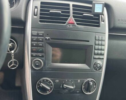 Серый Мерседес Б-класс, объемом двигателя 2 л и пробегом 225 тыс. км за 8800 $, фото 18 на Automoto.ua