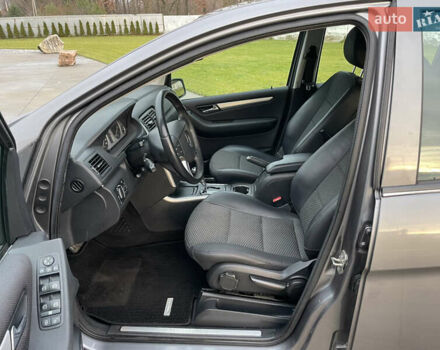 Сірий Мерседес Б-клас, об'ємом двигуна 1.7 л та пробігом 195 тис. км за 8300 $, фото 14 на Automoto.ua