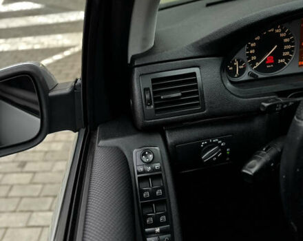 Сірий Мерседес Б-клас, об'ємом двигуна 1.7 л та пробігом 150 тис. км за 7500 $, фото 25 на Automoto.ua