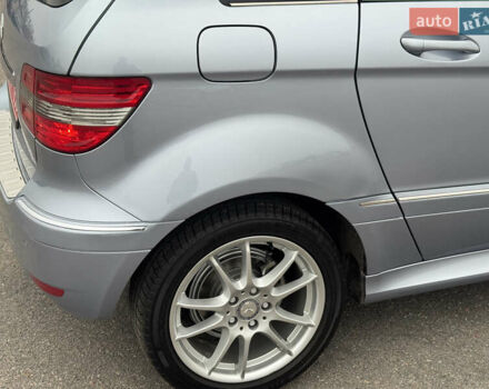 Серый Мерседес Б-класс, объемом двигателя 1.7 л и пробегом 119 тыс. км за 8900 $, фото 13 на Automoto.ua