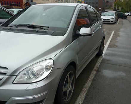 Мерседес Б-класс 2010 в Киеве на Automoto.ua Серый Мерседес Б-класс, объемом двигателя 1.7 л и пробегом 170 тыс. км за 7500 $, фото 5 на Automoto.ua