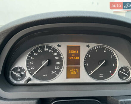 Сірий Мерседес Б-клас, об'ємом двигуна 1.7 л та пробігом 195 тис. км за 8300 $, фото 26 на Automoto.ua