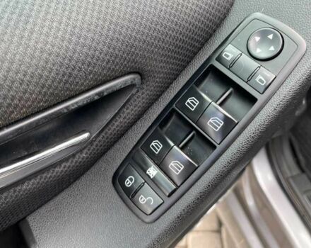 Серый Мерседес Б-класс, объемом двигателя 2 л и пробегом 225 тыс. км за 8800 $, фото 15 на Automoto.ua