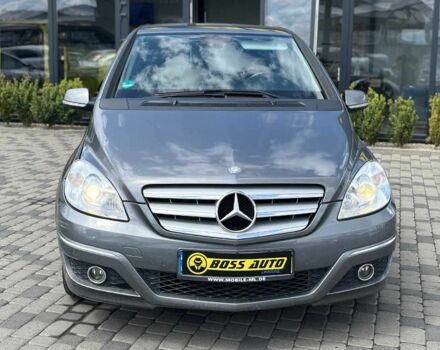 Серый Мерседес Б-класс, объемом двигателя 2 л и пробегом 225 тыс. км за 8800 $, фото 1 на Automoto.ua