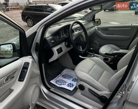 Серый Мерседес Б-класс, объемом двигателя 1.7 л и пробегом 139 тыс. км за 6990 $, фото 8 на Automoto.ua