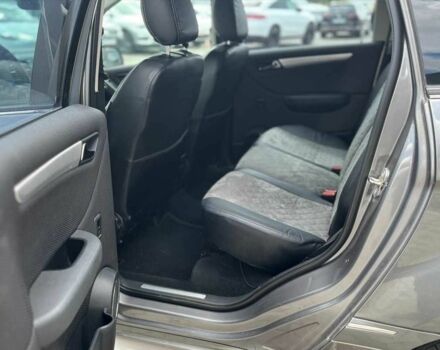 Серый Мерседес Б-класс, объемом двигателя 2 л и пробегом 225 тыс. км за 8800 $, фото 10 на Automoto.ua