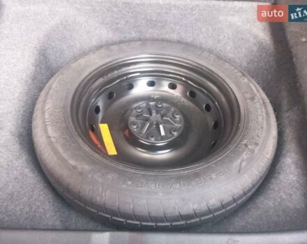 Серый Мерседес Б-класс, объемом двигателя 1.7 л и пробегом 84 тыс. км за 7900 $, фото 4 на Automoto.ua