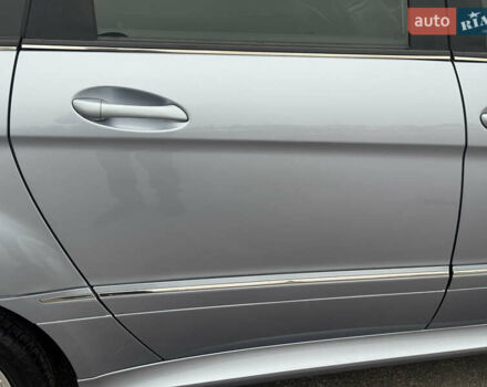Серый Мерседес Б-класс, объемом двигателя 1.7 л и пробегом 119 тыс. км за 8900 $, фото 12 на Automoto.ua