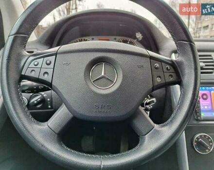 Сірий Мерседес Б-клас, об'ємом двигуна 1.7 л та пробігом 79 тис. км за 8600 $, фото 15 на Automoto.ua